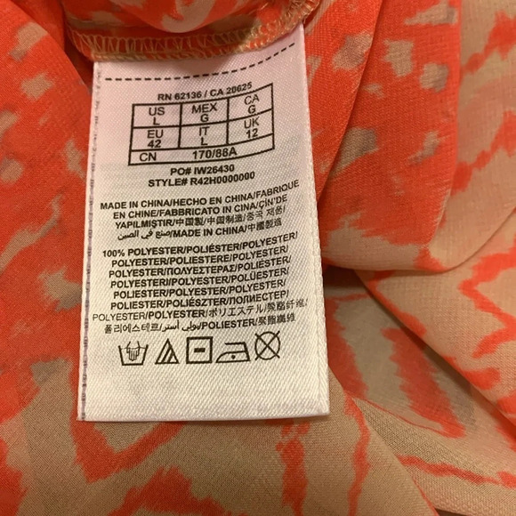 G BY GUESS Print Semi-Sheer Sleeveless Blouse in Coral - Picture 9 of 10